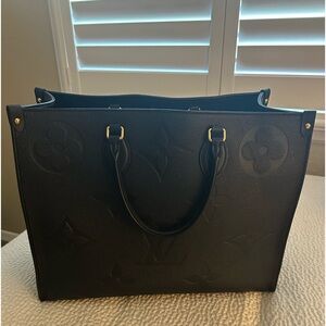 Louis Vuitton On The Go GM Handbag Black